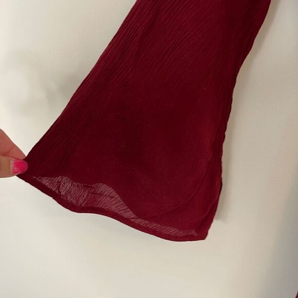 Forever 21 Women's V Neck Romper Jumpsuit Shorts 3/4 Sleeve Crochet Red Small - Picture 2 of 9